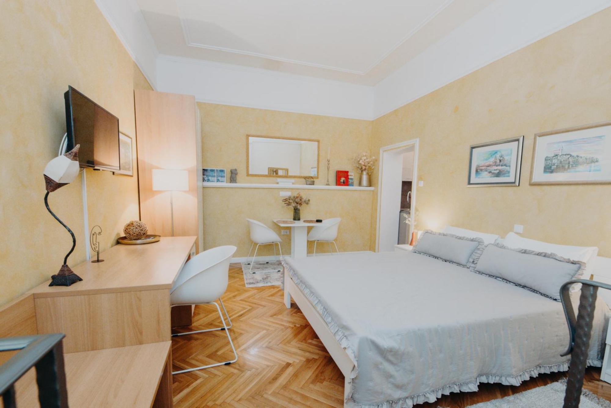 Rooms And Studios Villa Rossella 2 Rovinj Exterior photo