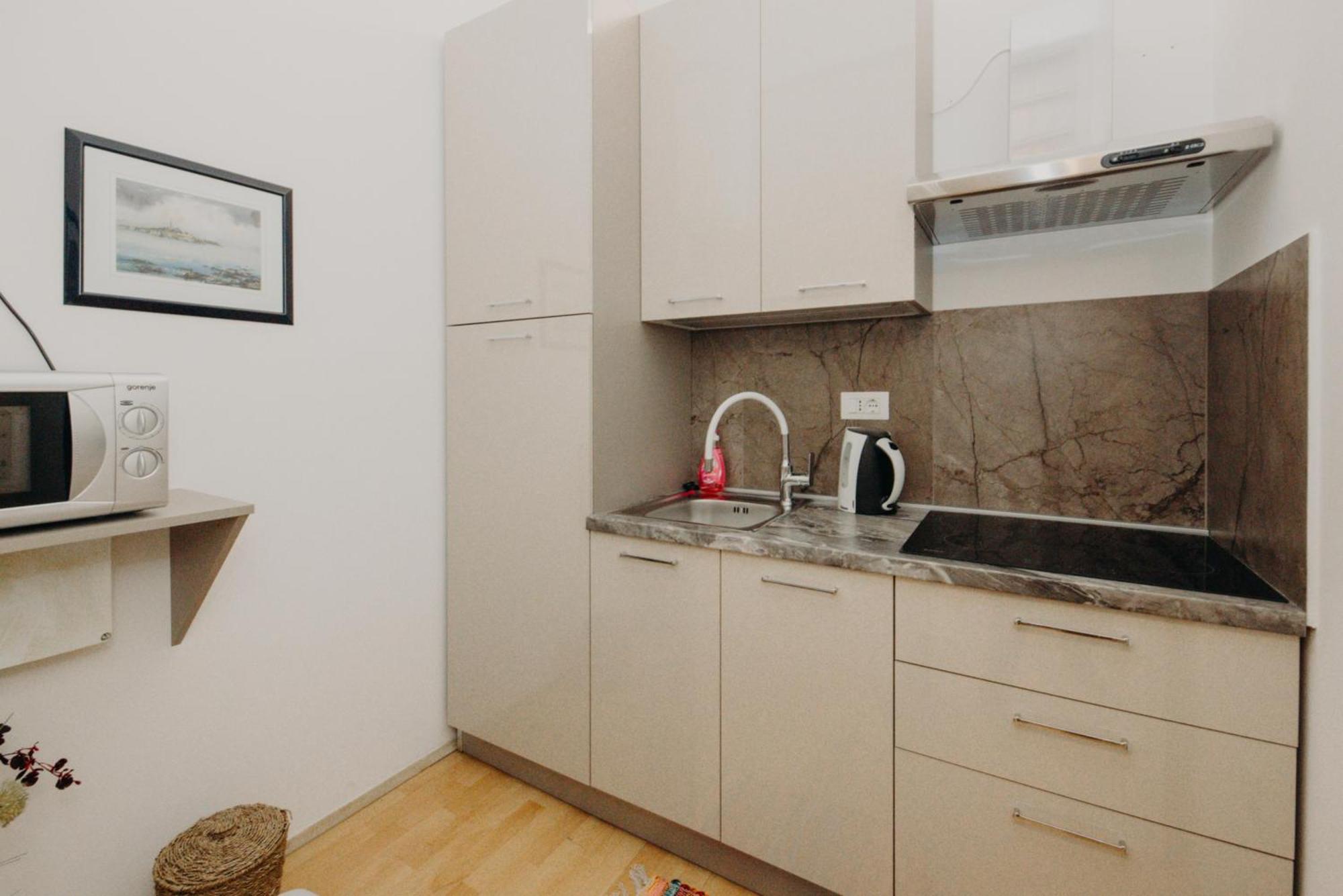 Rooms And Studios Villa Rossella 2 Rovinj Exterior photo