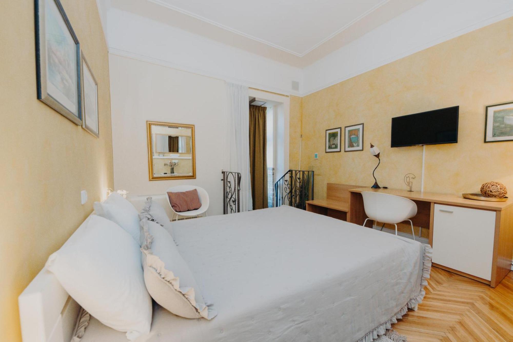 Rooms And Studios Villa Rossella 2 Rovinj Exterior photo