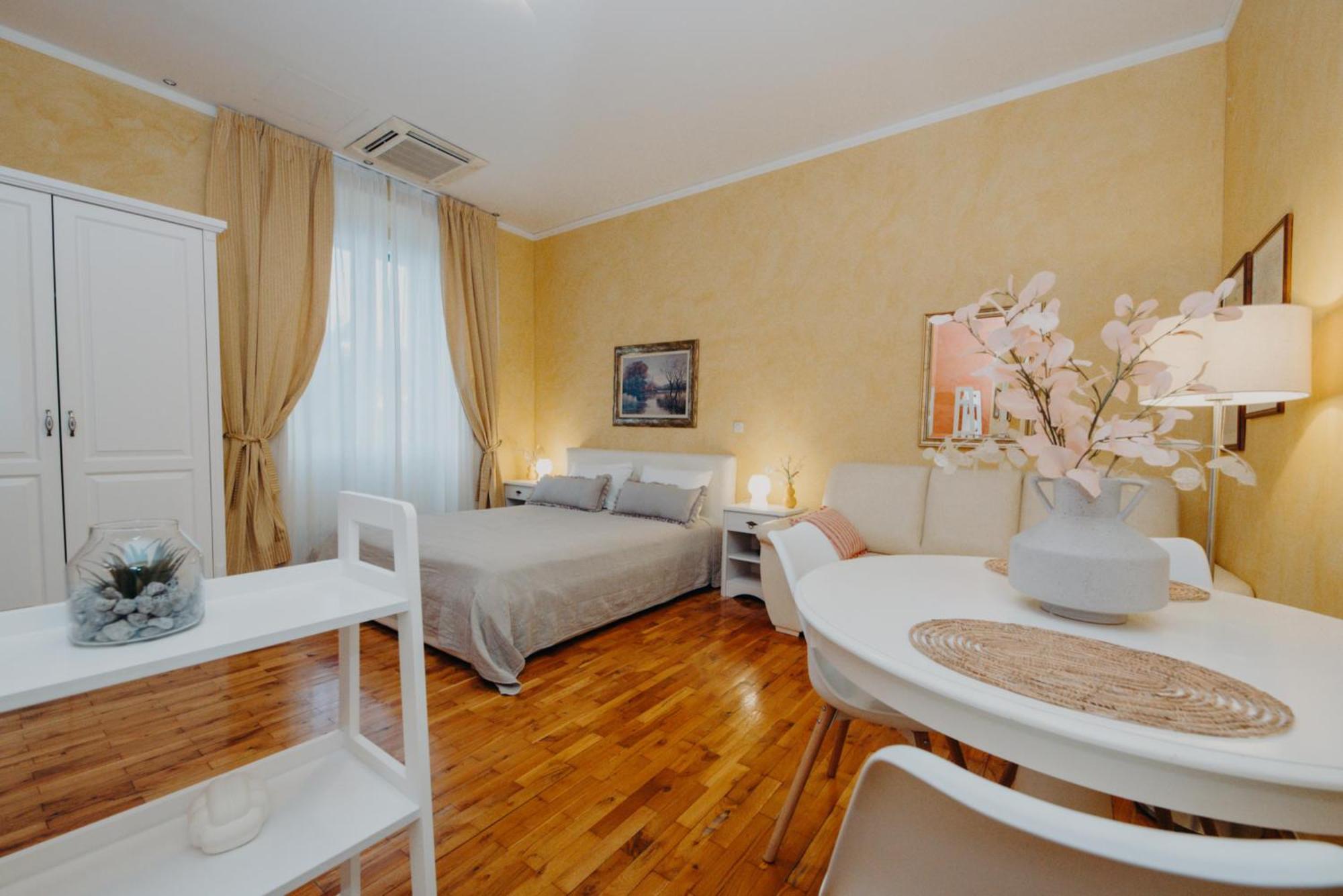Rooms And Studios Villa Rossella 2 Rovinj Exterior photo